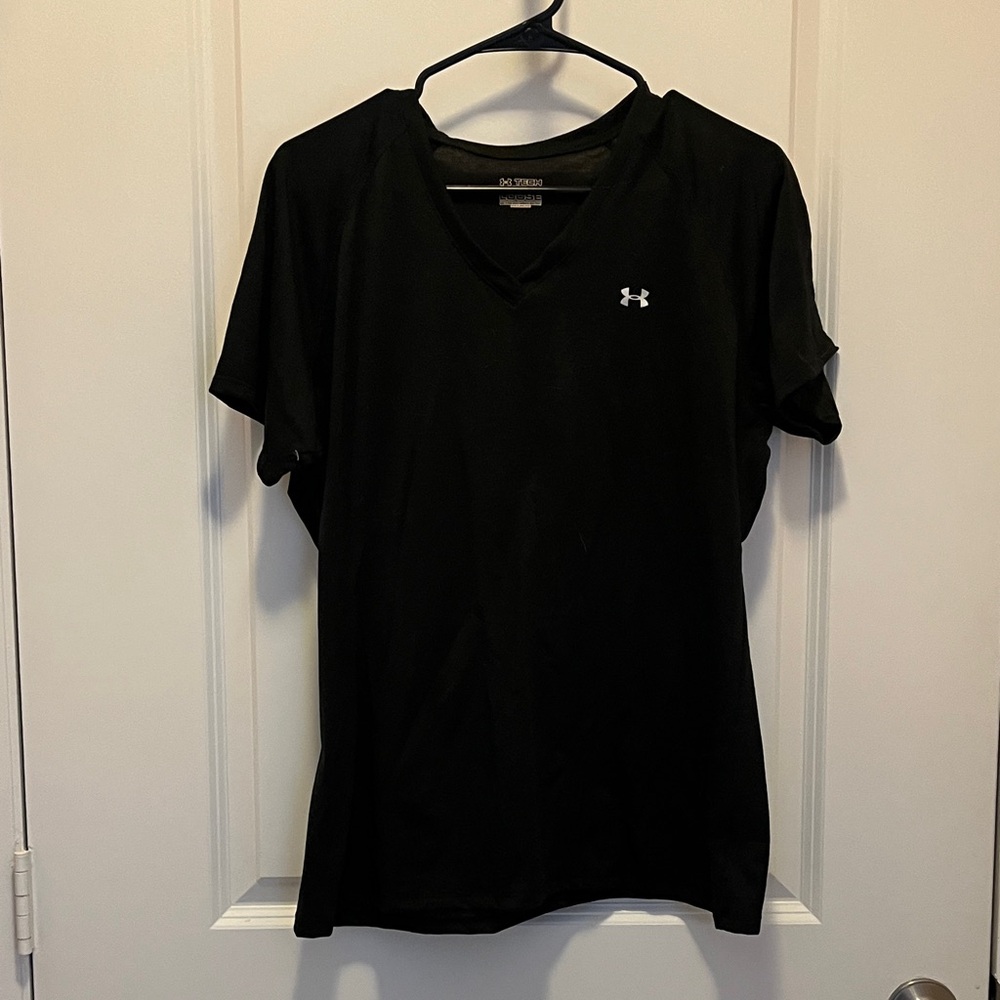 Under Armour Women's Black Short Sleeve Tee